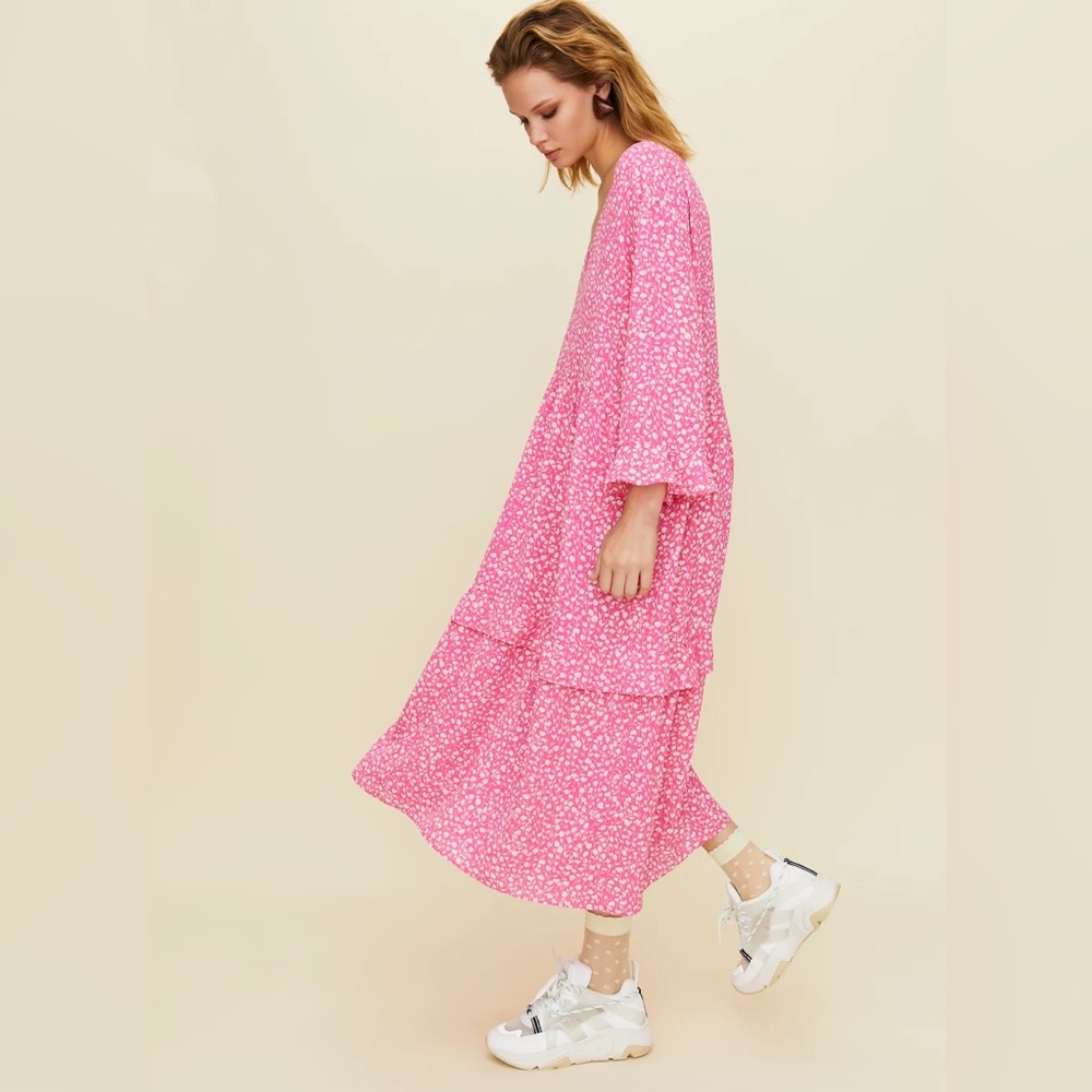Aritzia Little Moon Pink Spritz Dress